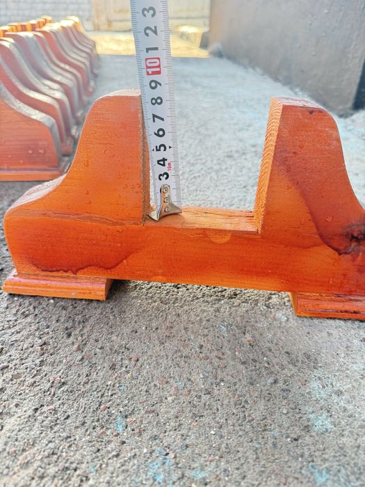 Подставки под дверь