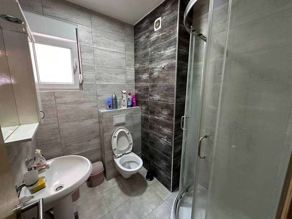 Продава се Тристаен апартамент в София, Надежда 2 - 84 кв.м за 984 €/кв.м - Снимка #2