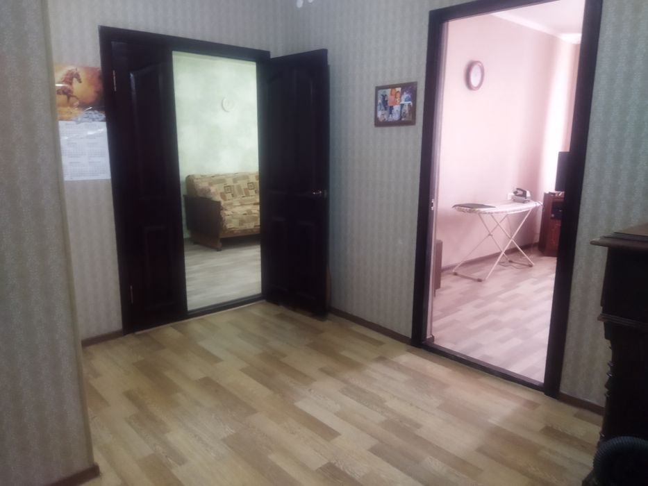 Sotiladi 2 xona Qoyliq 5 metro oldida