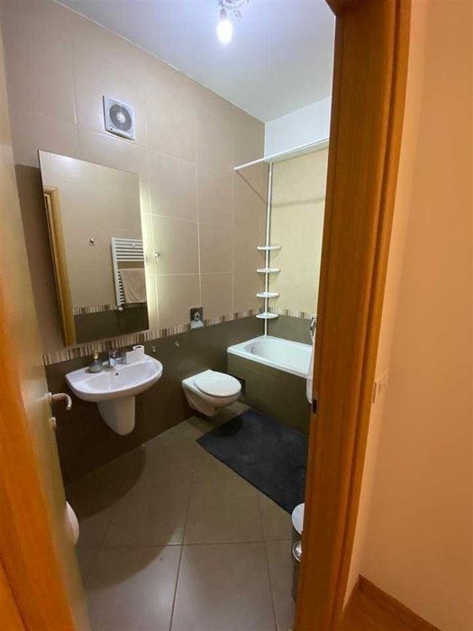 Дава се под наем Двустаен апартамент в Бургас, Славейков - 63 кв.м за 219.3 € - Снимка #3