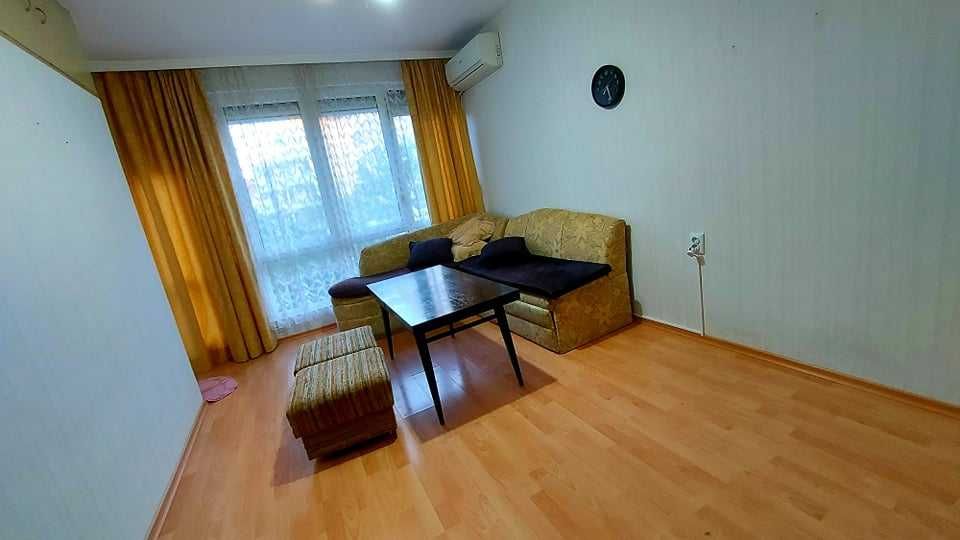 Дава се под наем Двустаен апартамент в Бургас, Лазур - 65 кв.м за 219.3 € - Снимка #4