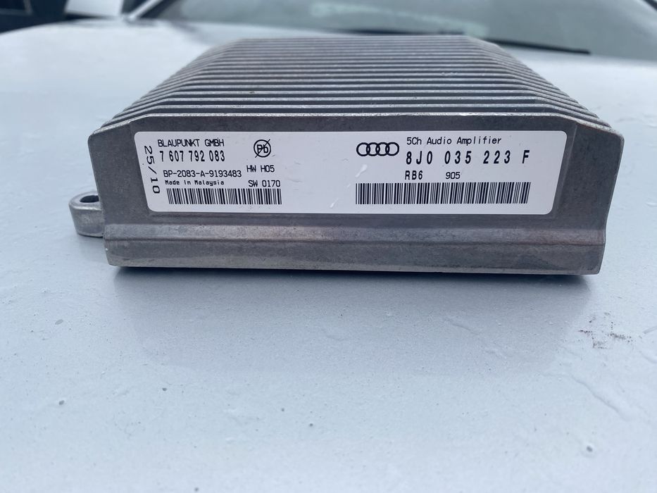 Amplificator audio Audi TT Blaupunkt Cod:8J0035223F