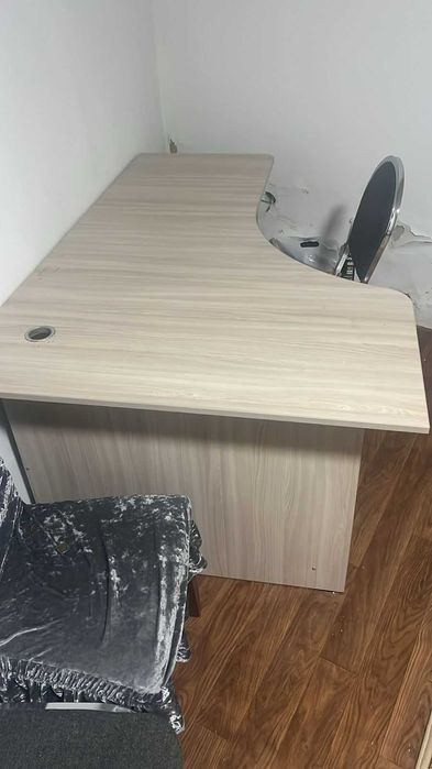 Рабочий стол для дома