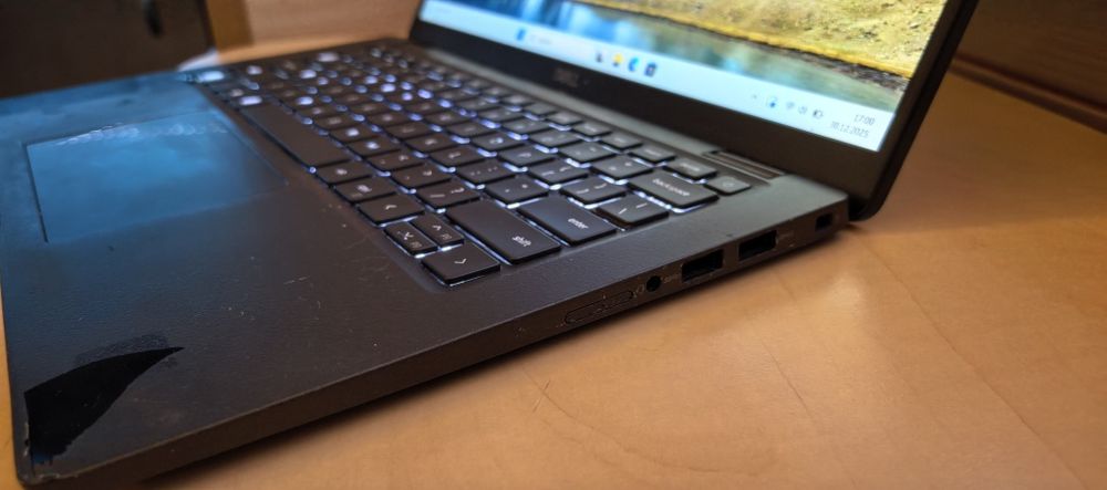 Laptop Dell Latitude 7410_i7 10610U--16GB LPDDR4X-512GB SSD_14"FHD IPS