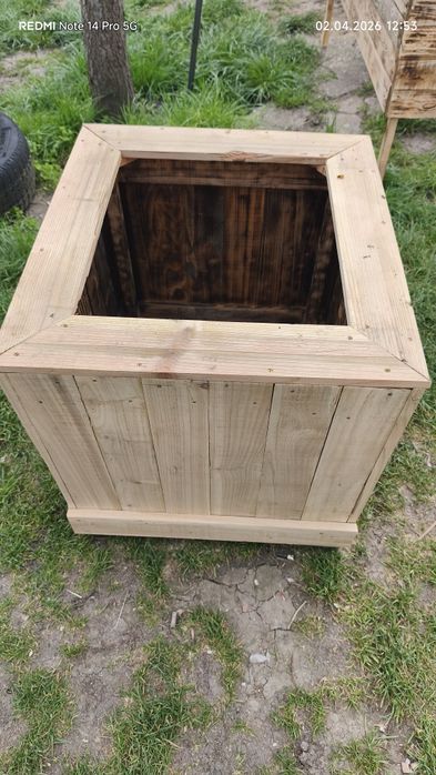 Jardiniera pentru flori