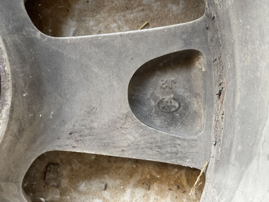 Toyota lexus запаска