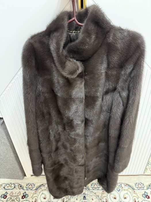 Продаю норковую шубу