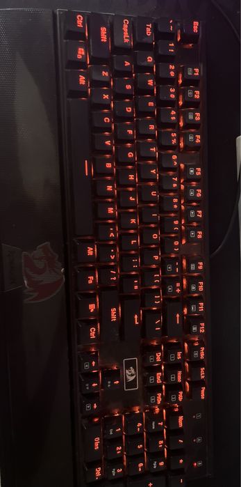 Tastatura de gaming
