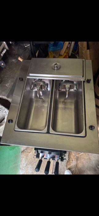 Vand aparate profesionale pentru calatite -wafe -aparat inghetata