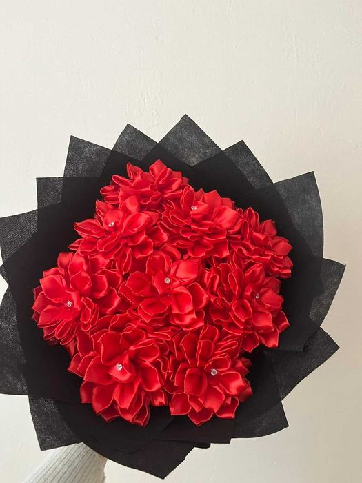 Букети от вечни рози (сатенени рози).