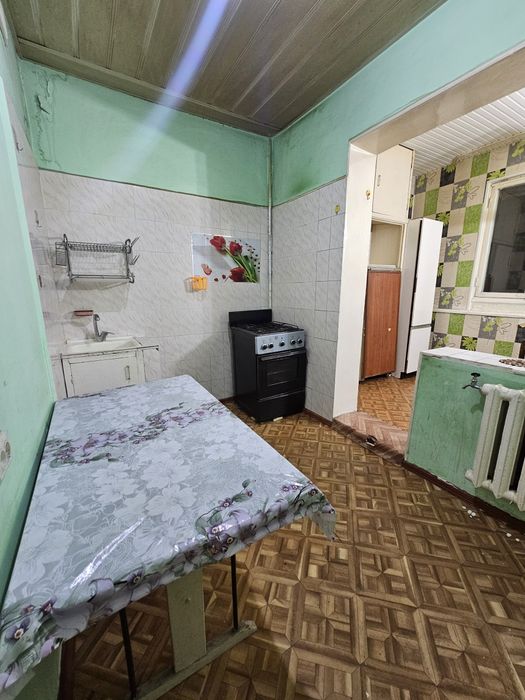 Продаётся 2 комнатная Карасу 1