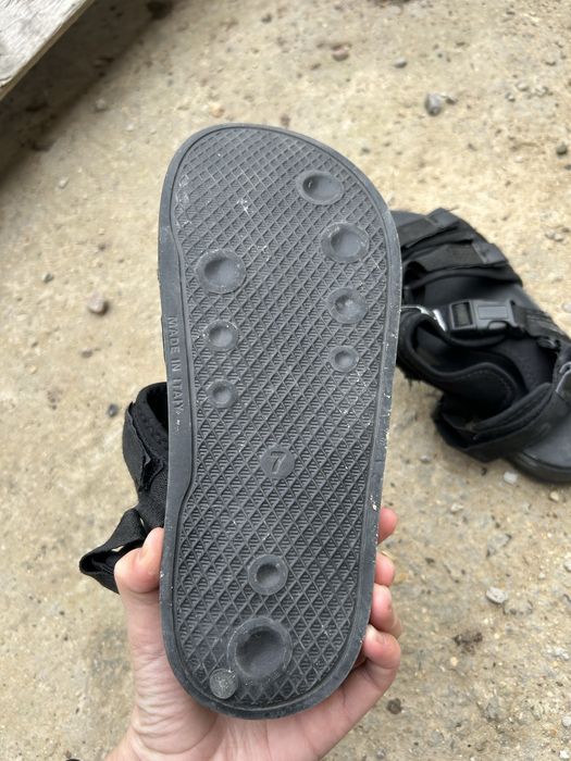 Сандали сатылады, новый киілмеген