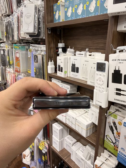 Samsung Z Flip 5