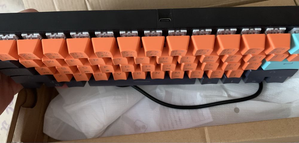 Клавиатура механическая