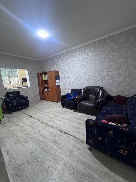 Продажа 2/1/4 на Юнусабад-12 [70м²] первая линия для бизнеса