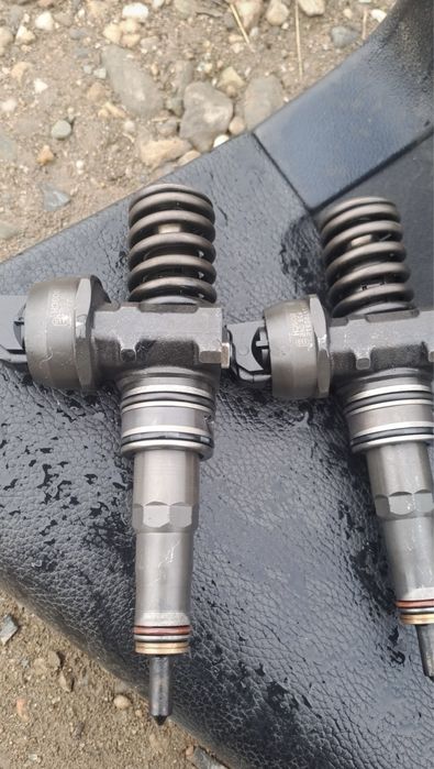 Injectoare passat B6 20 BMP sunati la telefon