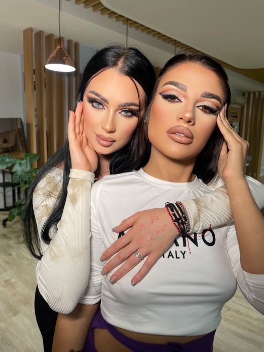 Predau cursuri makeup
