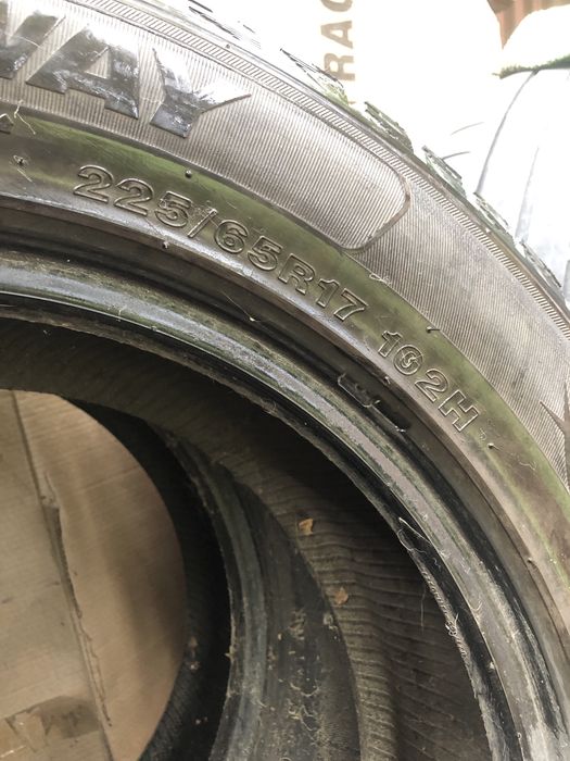 Продам шины  зима