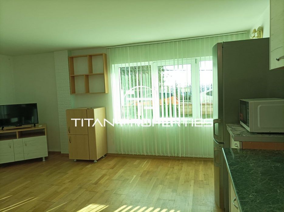 Дава се под наем Двустаен апартамент в Варна, Бриз - 56 кв.м за 350 € - Снимка #2