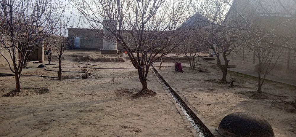 Uy sotiladi sroshniy