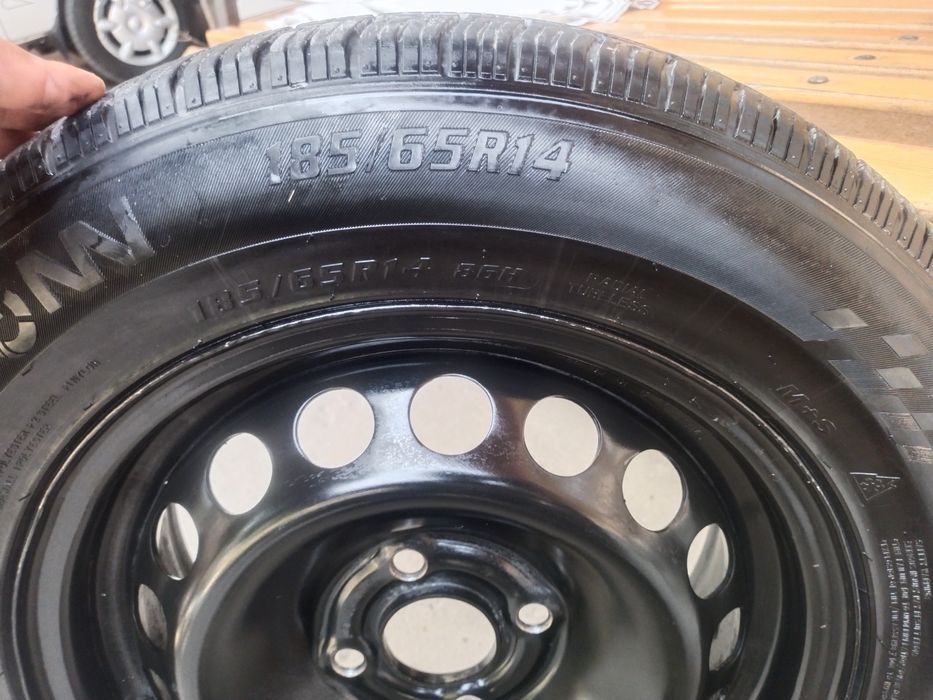 R 14 diska balon kalpaki bilan.. Bu