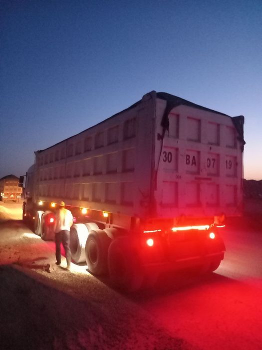 Тонар Прицеп сотилади.