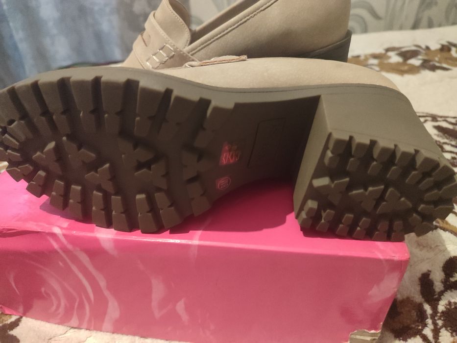 Туфли натуралки новые