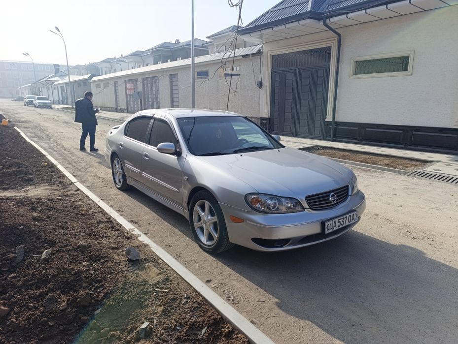 Nissan maksima A33