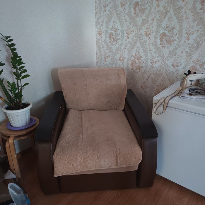 Продам уголок тройка