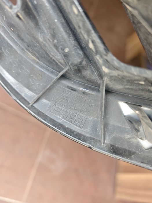 Решетка Mercedes w222