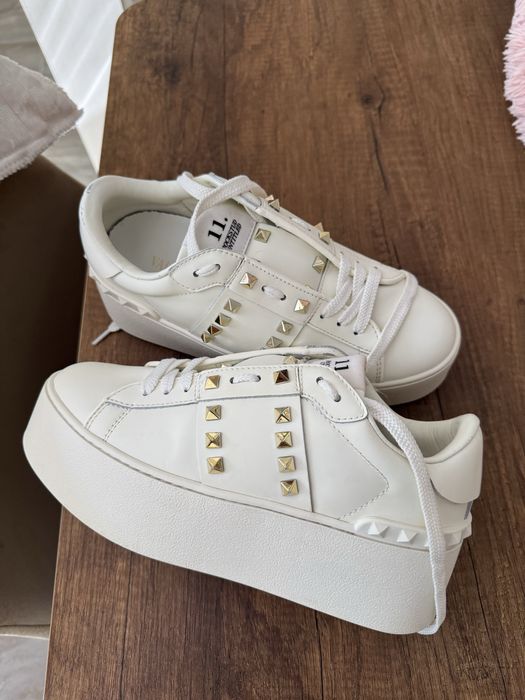 Дамски бели сникърси