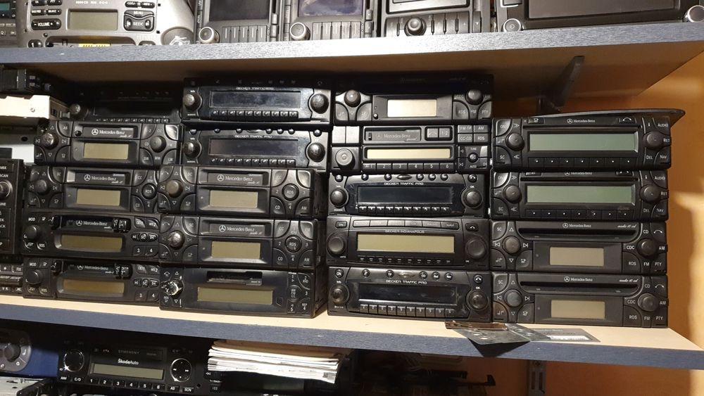 Cd player și radiocasetofon mercedes.vw