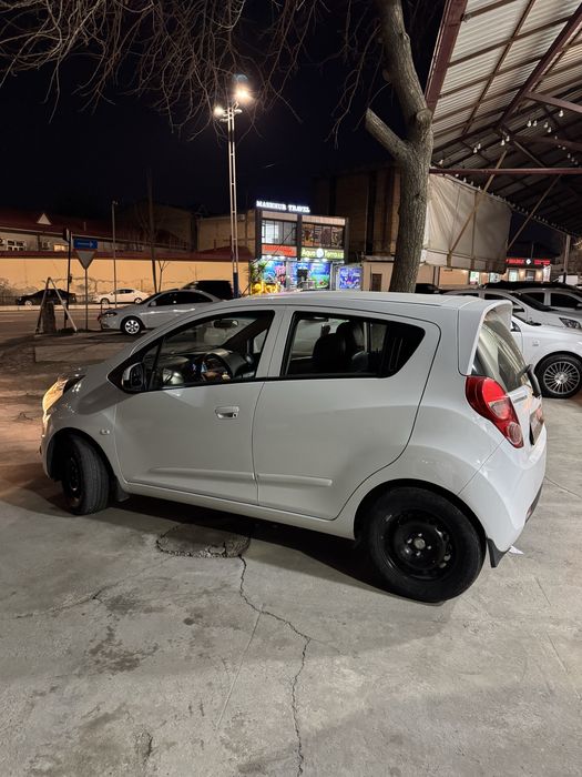 Spark 2015 avtomat ideal