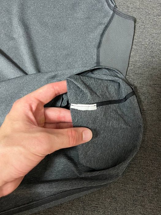 5€!!! Мъжки потник Under Armour L (Оригинал)