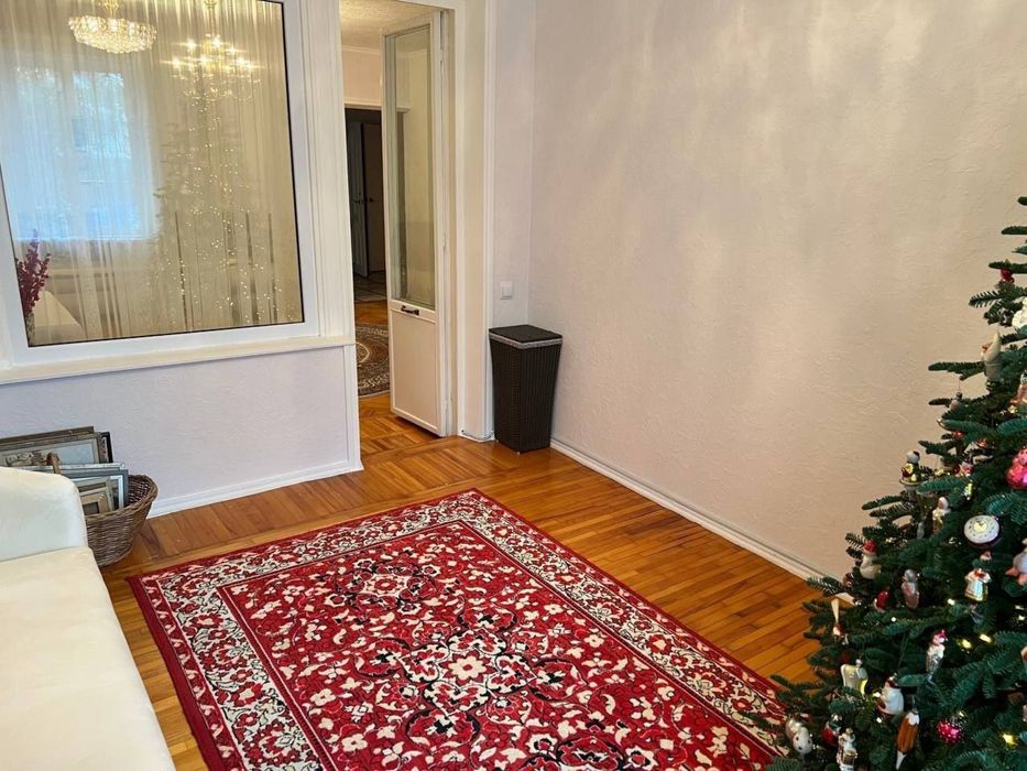 Ц-1  3-4/2/4 Посольство Англии .80 кв.м