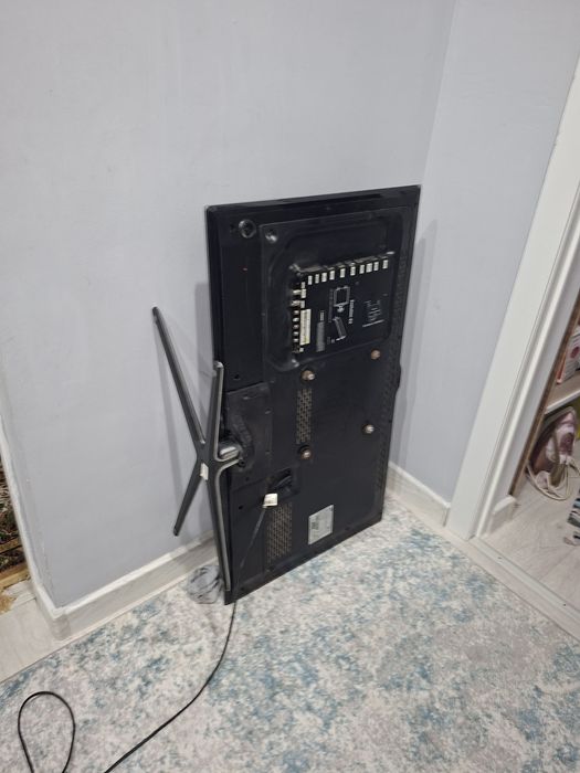 Телевизор Самсунг лед