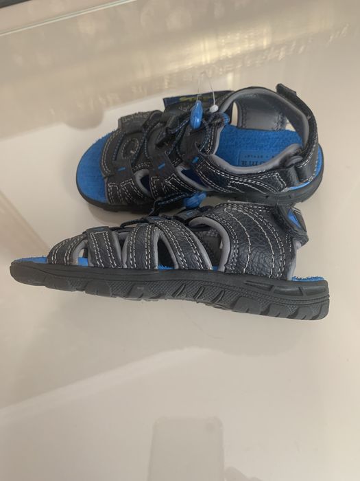 Сандали SONOMA на мальчика 28 размер