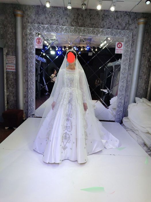 Платье свадебное