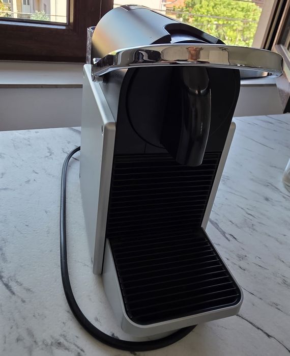 Nespresso Pixie Titan, stare foarte bună