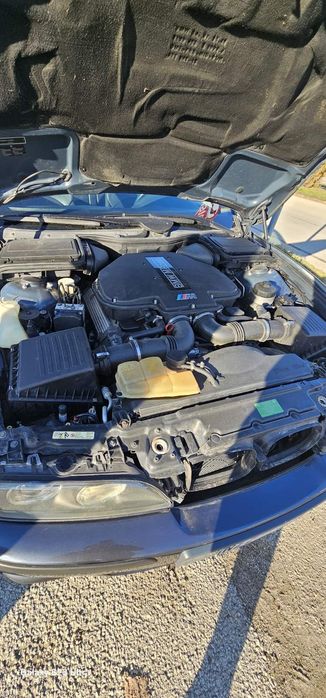 Продавам двигател бмв м5