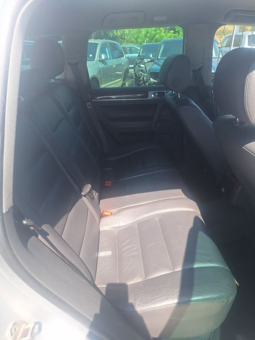 VW Touareg 2.5 R5 Facelift,174 к.с. , 60 броя на части