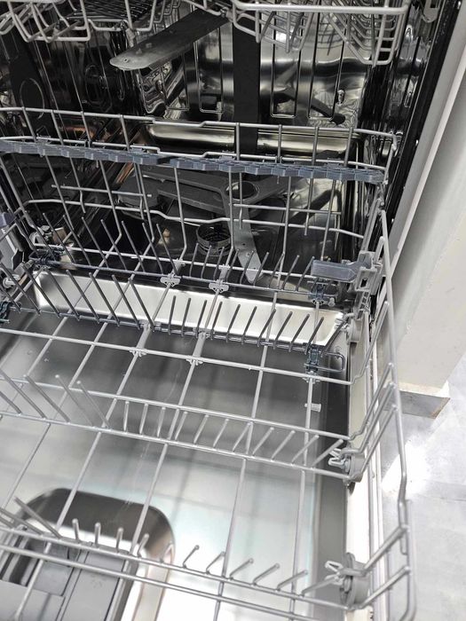 Свободностояща съдомиялна Beko