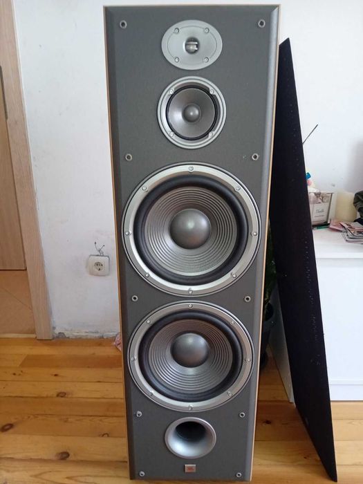 Продавм тонколони JBL NORTHRIDGE E 100
