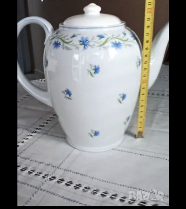 Голяма порцеланова кана/чайник.