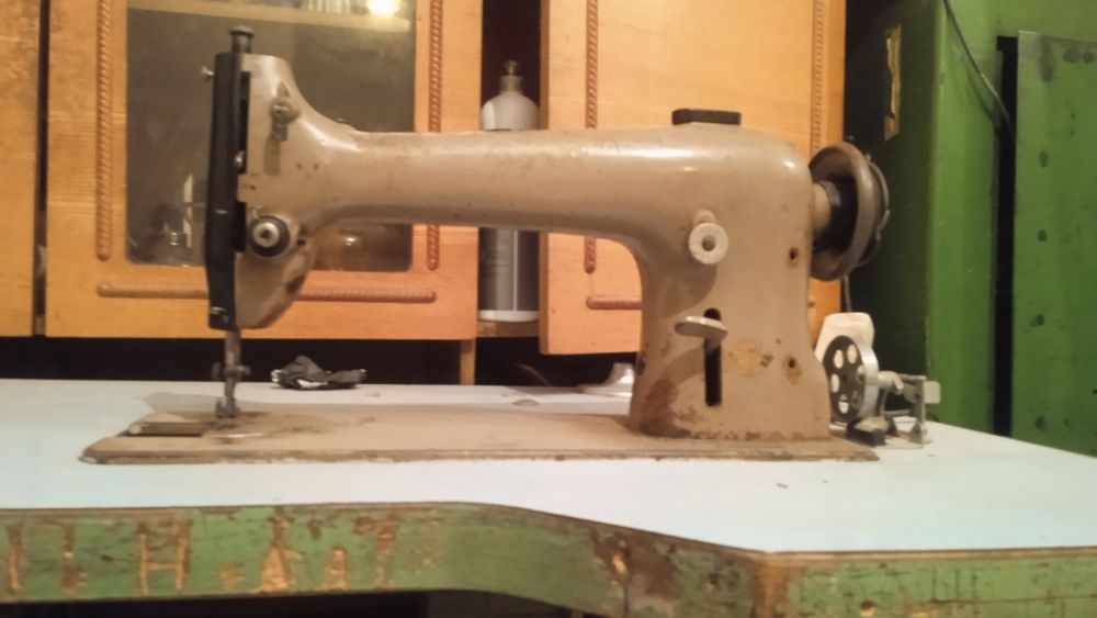 Швейная машинка, промышленная