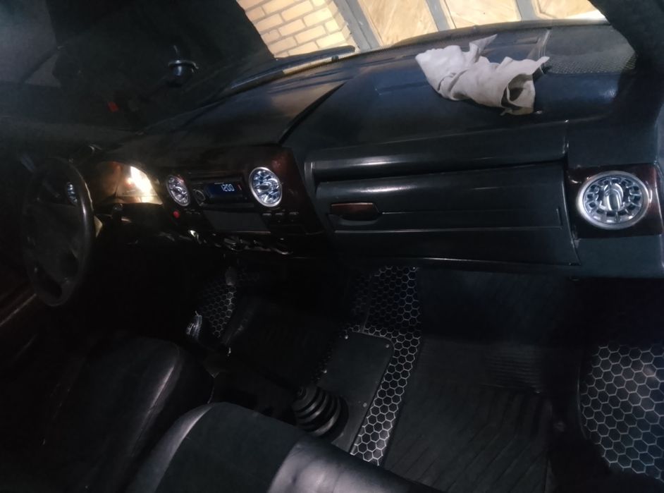 Evakuator sotiladi yili 2013