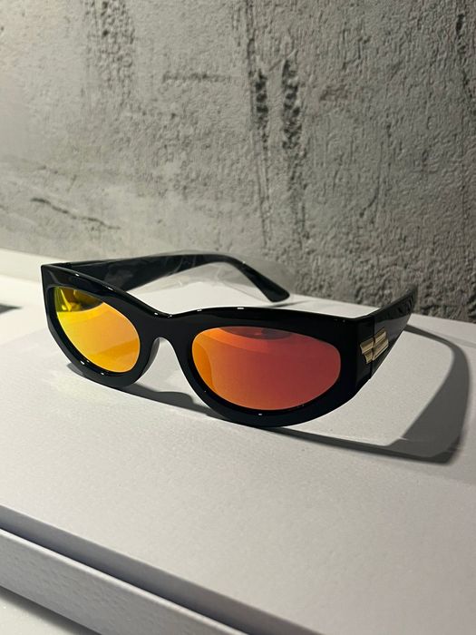 Очки стильные солнцезащитные!!!