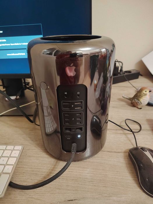 Компютри/Mac Pro