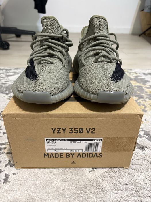 Yeezy 350 V2 Granite