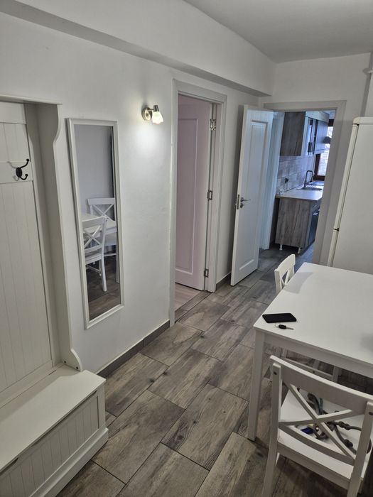 Apartament 2 camere etaj 1+garaj ultracentral zona casa de asigurari